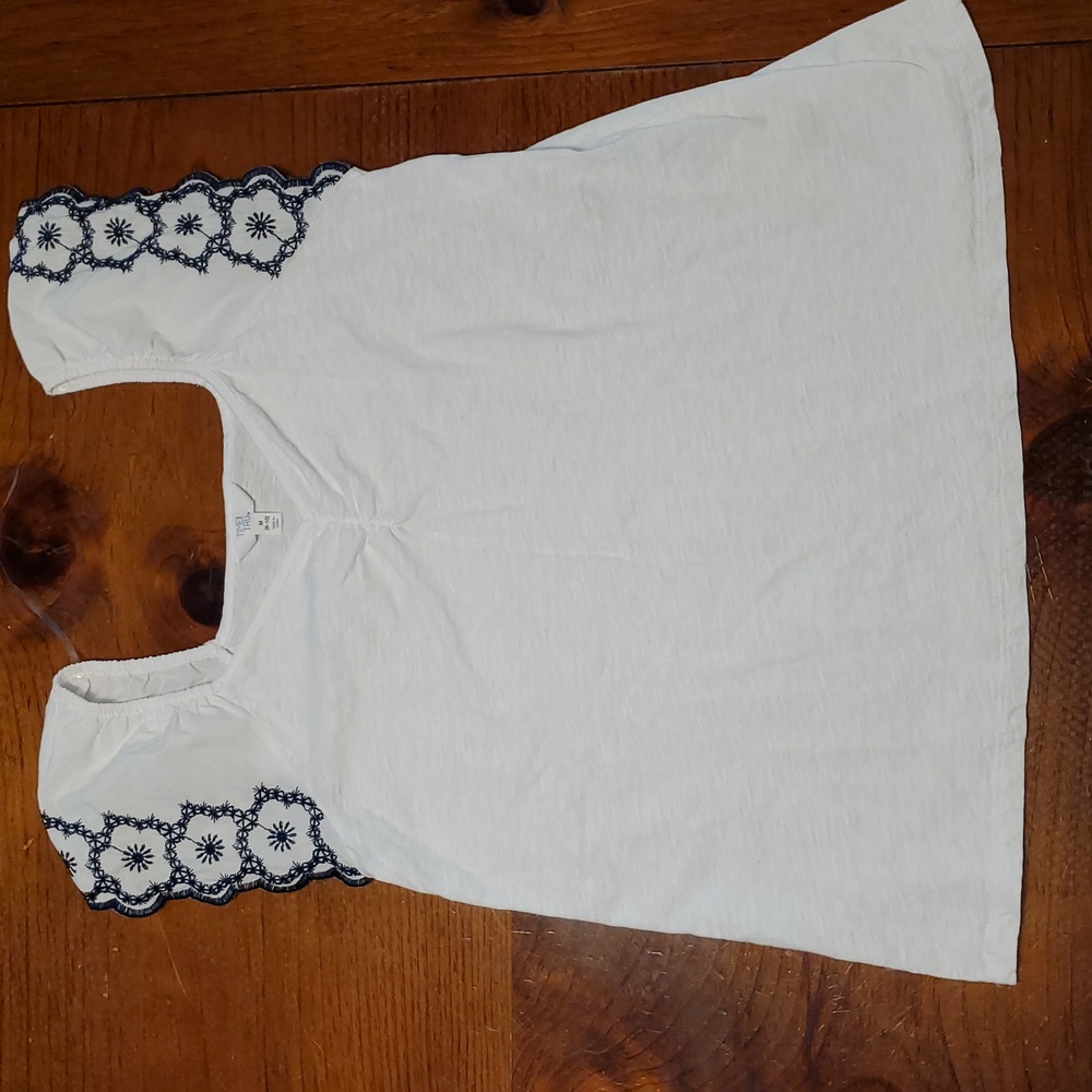EUC Womens Top with Blue Flower Embroidery
